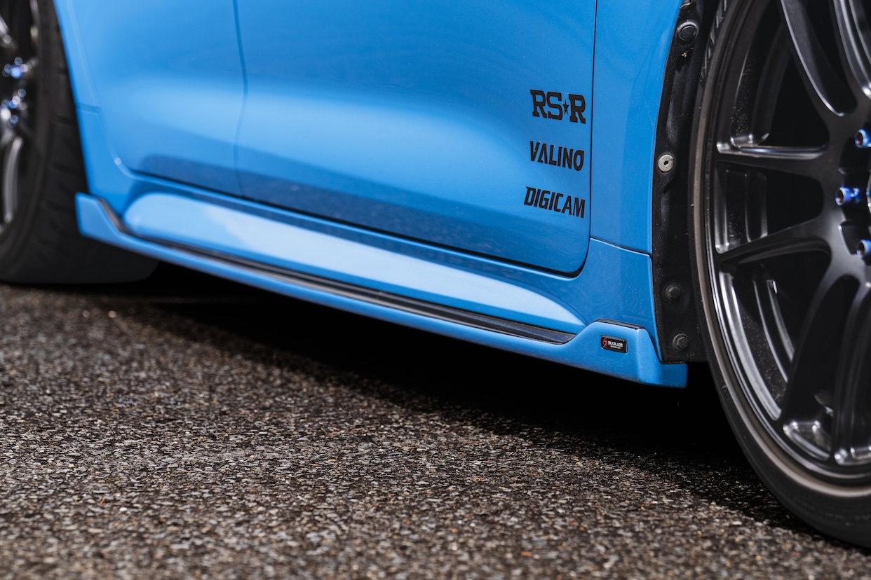 サイドフラップ