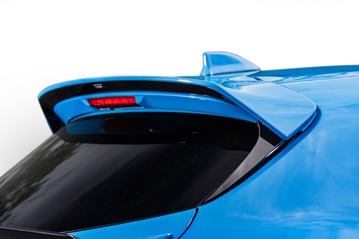 リアウィング V2